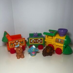 Fisher Price Little People Sonyas Zoo Train and Animal Figures Sounds Work